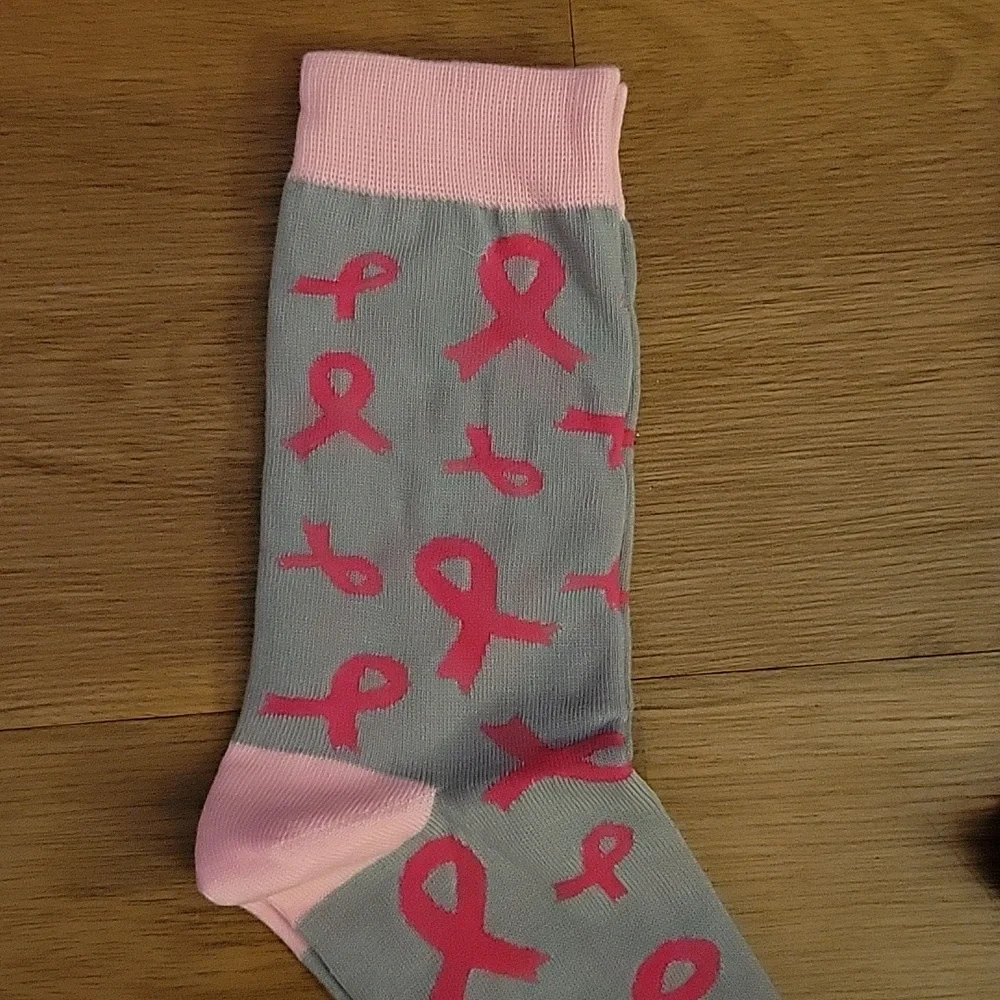 Toulite 4 pair Breast Cancer Awareness soft crew socks white pink black gray New